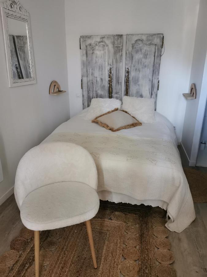 Au Poeme Du Chene, Logement Independant, Calme, Parking Gratuit Basse-Goulaine エクステリア 写真
