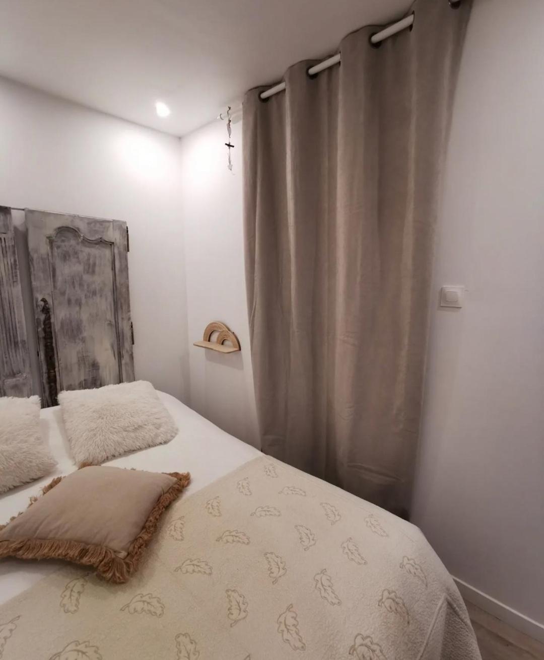 Au Poeme Du Chene, Logement Independant, Calme, Parking Gratuit Basse-Goulaine エクステリア 写真